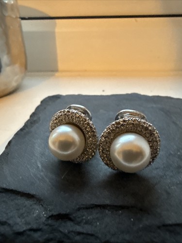 Clip earrings pair of - clip, on